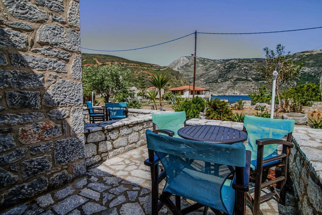 Psamathous Guesthouse Порто-Кагіо Екстер'єр фото