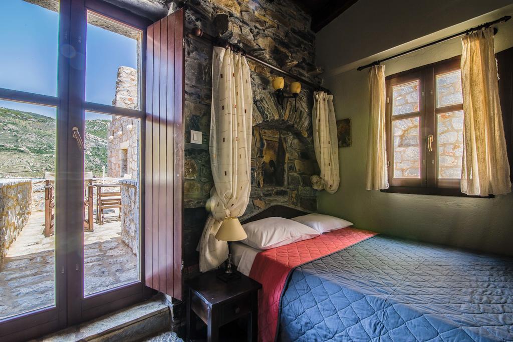 Psamathous Guesthouse Порто-Кагіо Екстер'єр фото